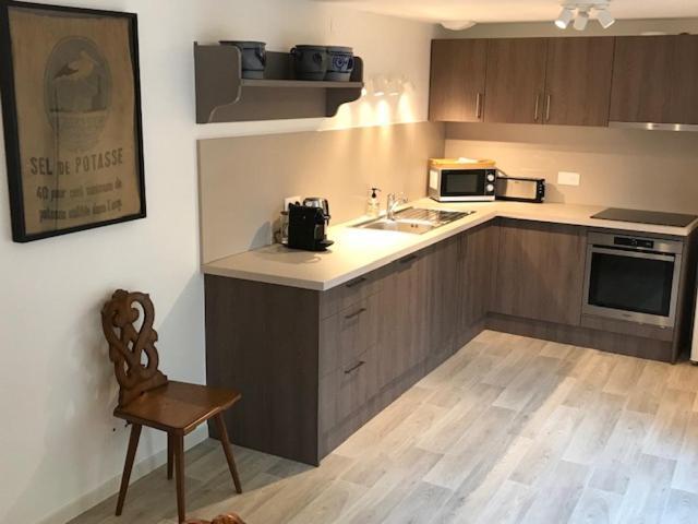 Emile De La Maison Saint-josse Apartment *