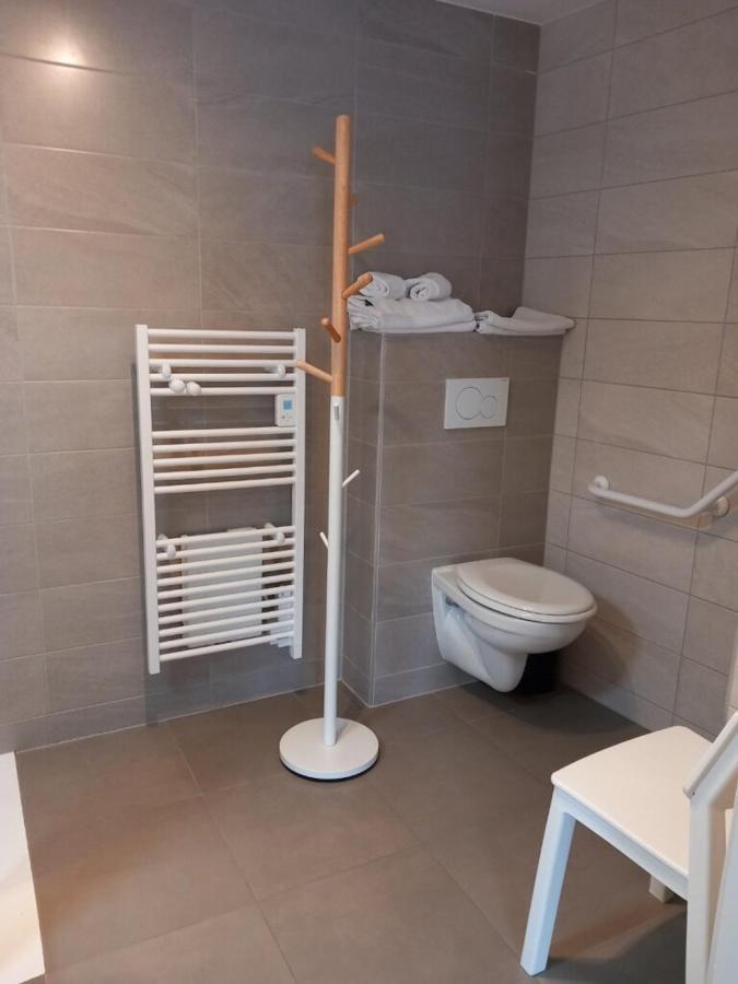 Emile De La Maison Saint-josse Apartment *